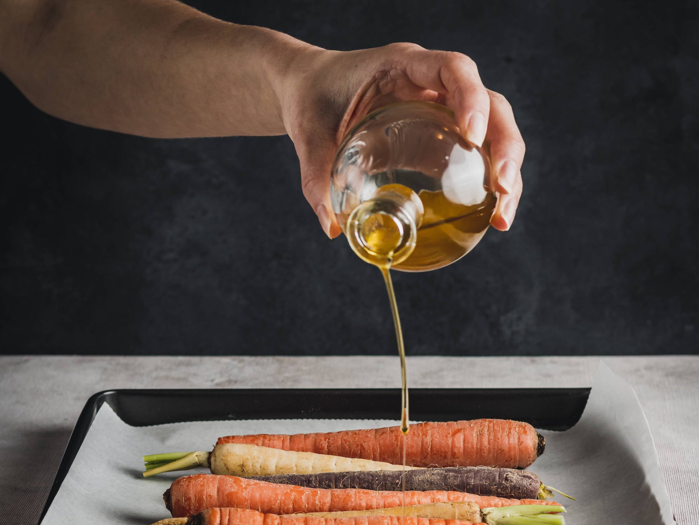 Olio extra vergine di oliva, una lunga storia di benefici - ZiaCris
