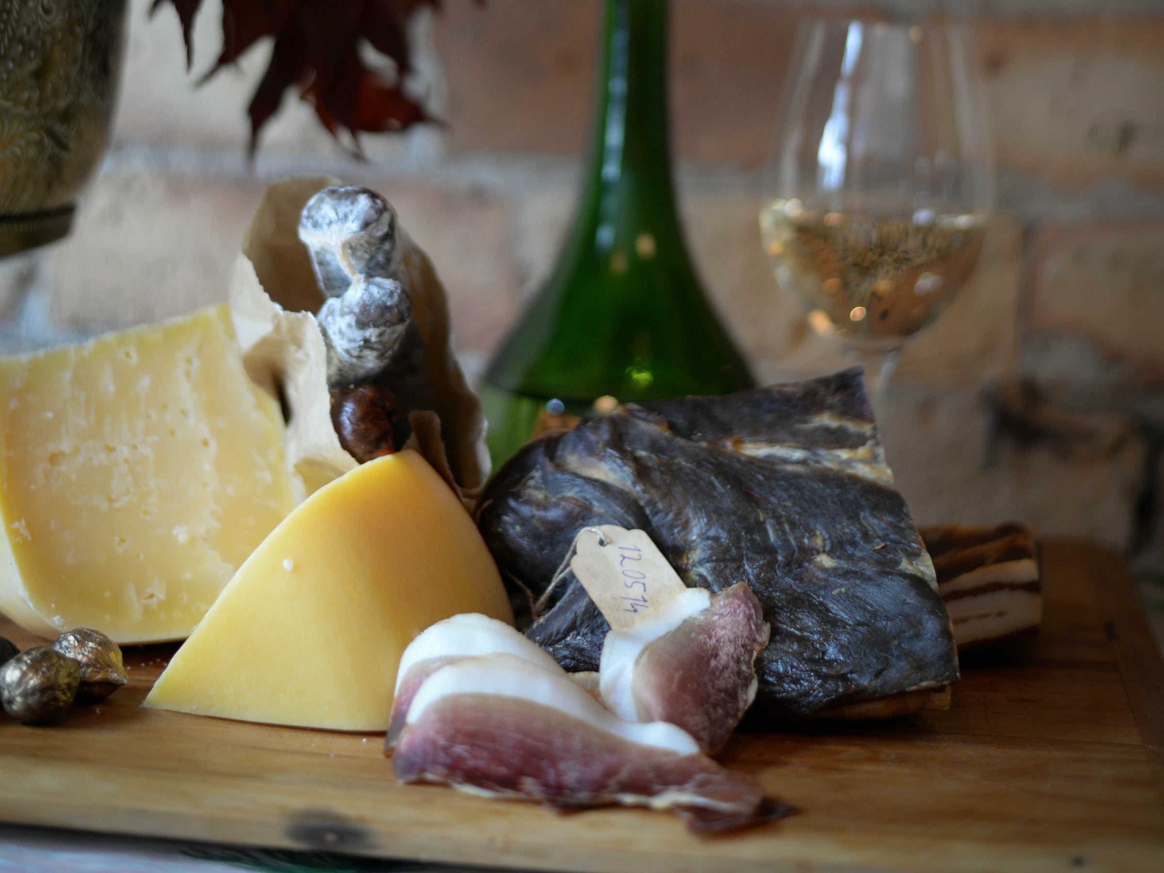 Salumi e formaggi: viaggio nella tradizione