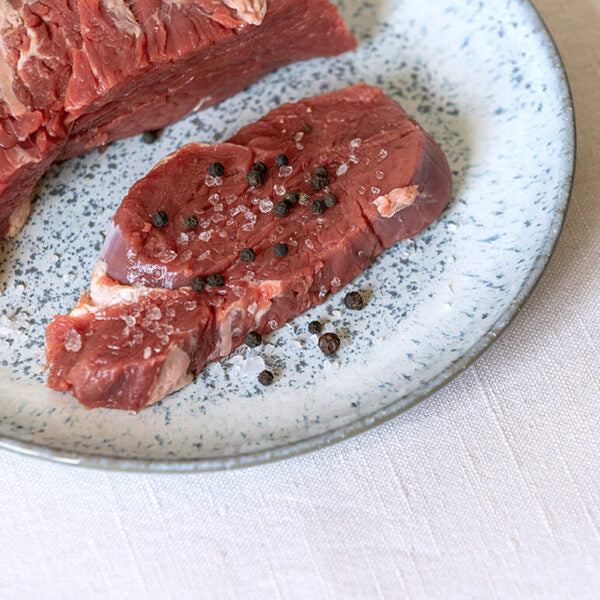 Fresh organic veal meat 1kg