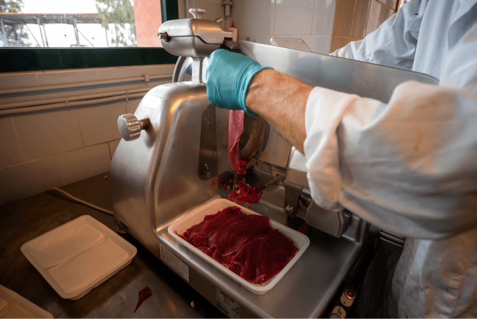Fresh organic veal meat 1kg