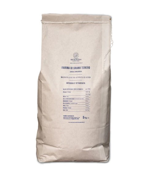 Organic whole wheat flour sifted in paper