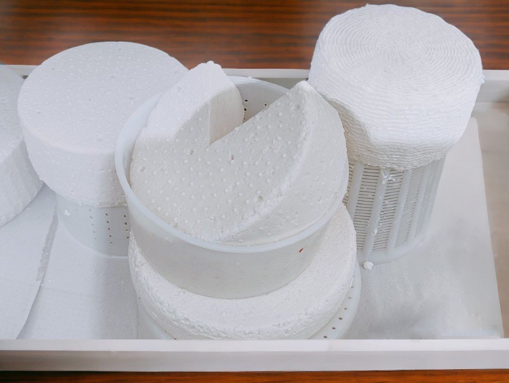 Queso fresco de oveja por 100g