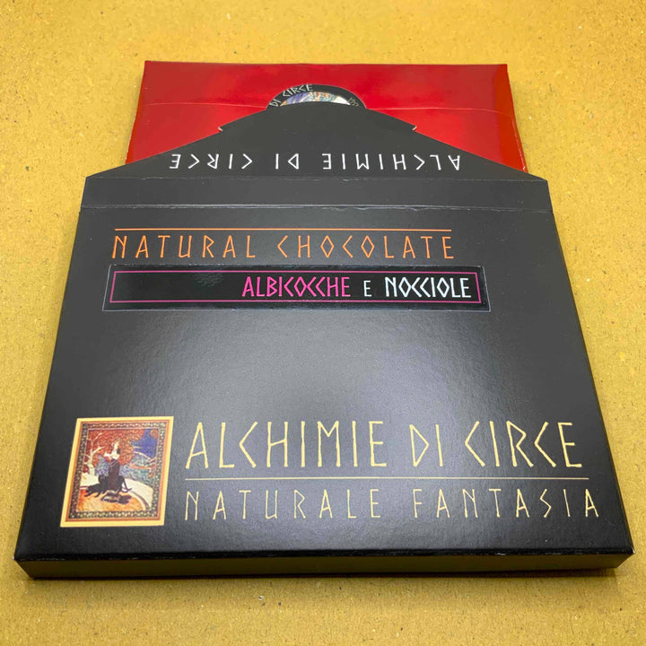 Cioccolato fondente 70% albicocca e nocciole 100g