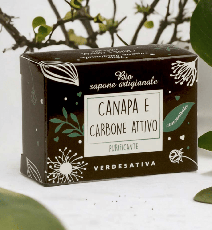 Bio sapone solido canapa e carbone attivo 100g Verdesativa