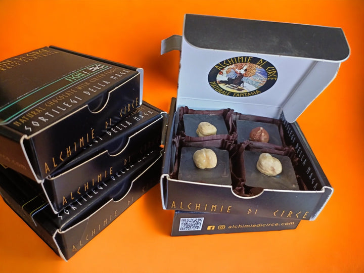 Cioccolatini fondenti 83% albicocca e nocciole 85g Alchimie di Circe