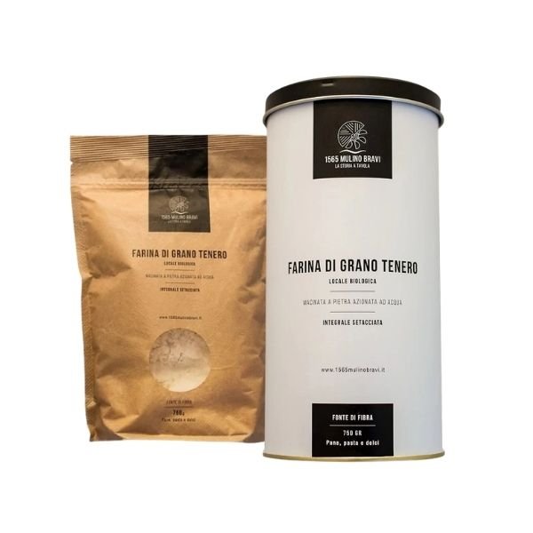 Farina integrale di grano tenero bio setacciata in latta 750g - Latta 750g + ricarica 750g - 1565 Mulino Bravi - ZiaCris DispensAttiva